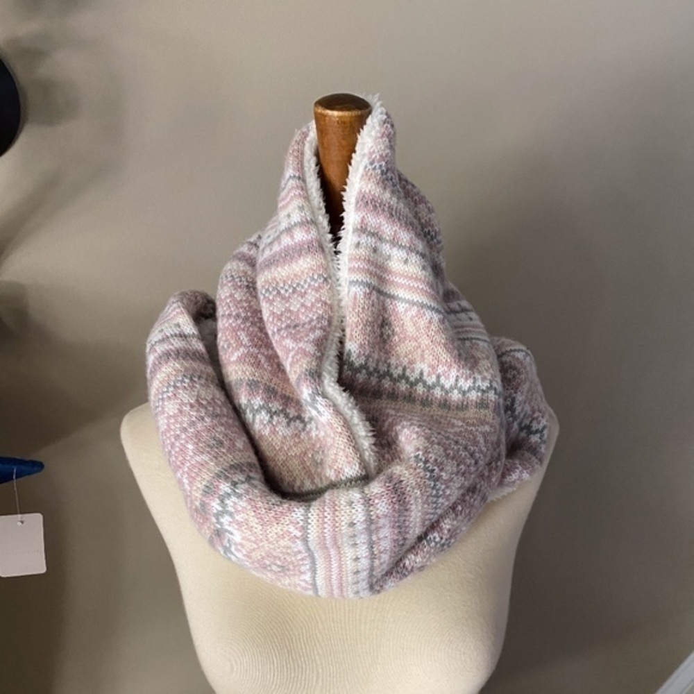 Anthropologie Pink Fair Isle Fleece Infinity Scarf - Picture 2 of 8